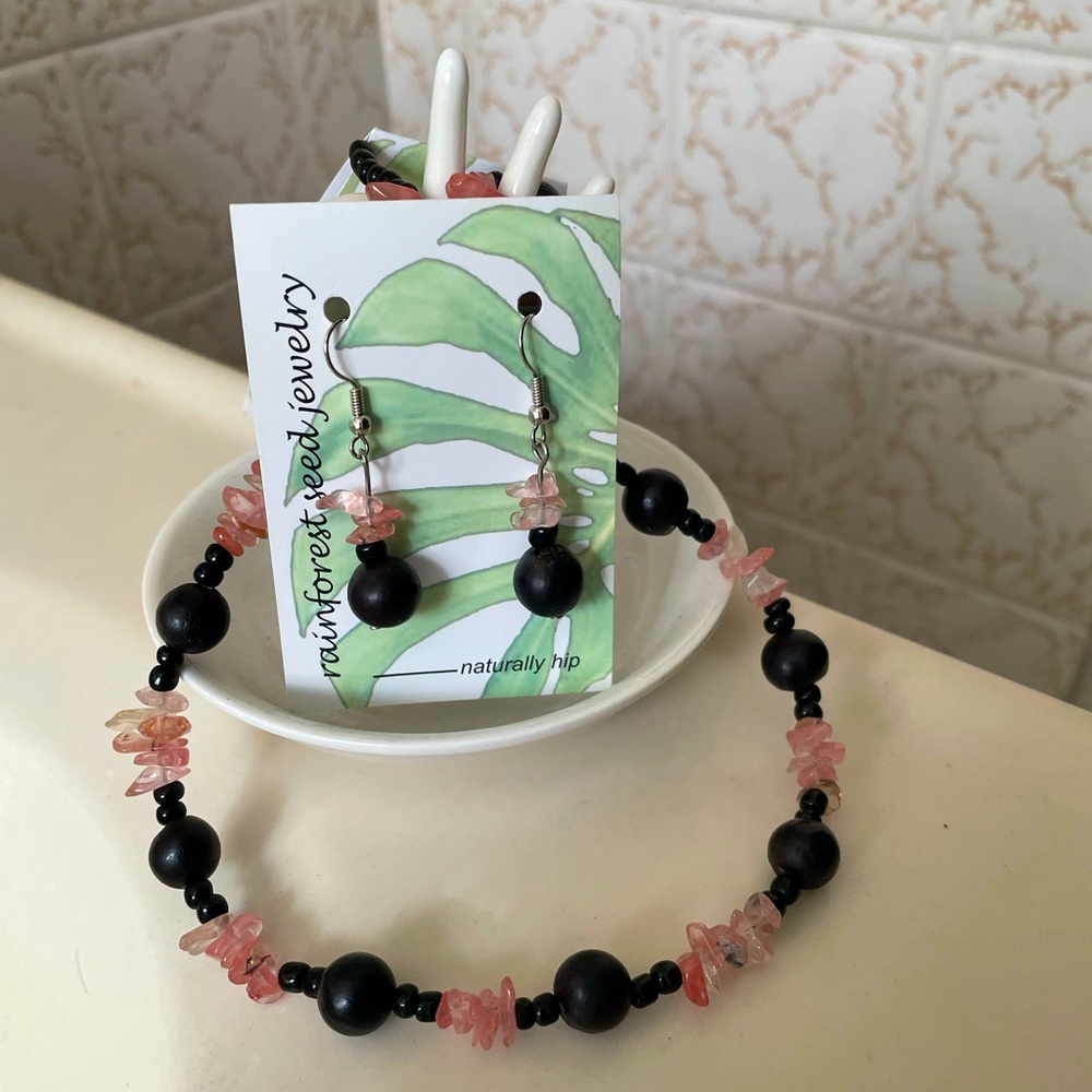 Beaded Earrings & Necklace Set